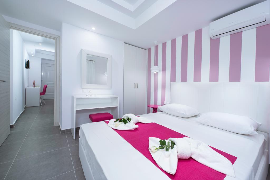 La Central Apartments Ліменарія Екстер'єр фото